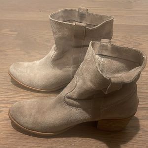 Suede slouchy booties size 38